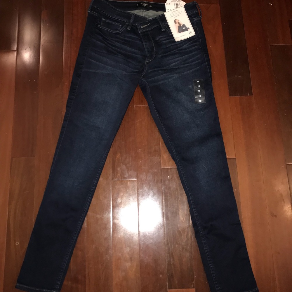 Abercrombie and Fitch Jean Leggings BRAND NEW